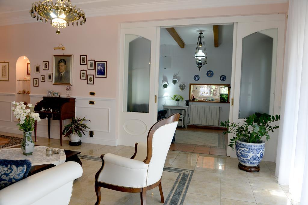 Il Giardino Delle Jacaranda Bed and Breakfast Talsano Eksteriør billede