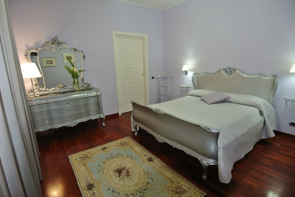 Il Giardino Delle Jacaranda Bed and Breakfast Talsano Eksteriør billede