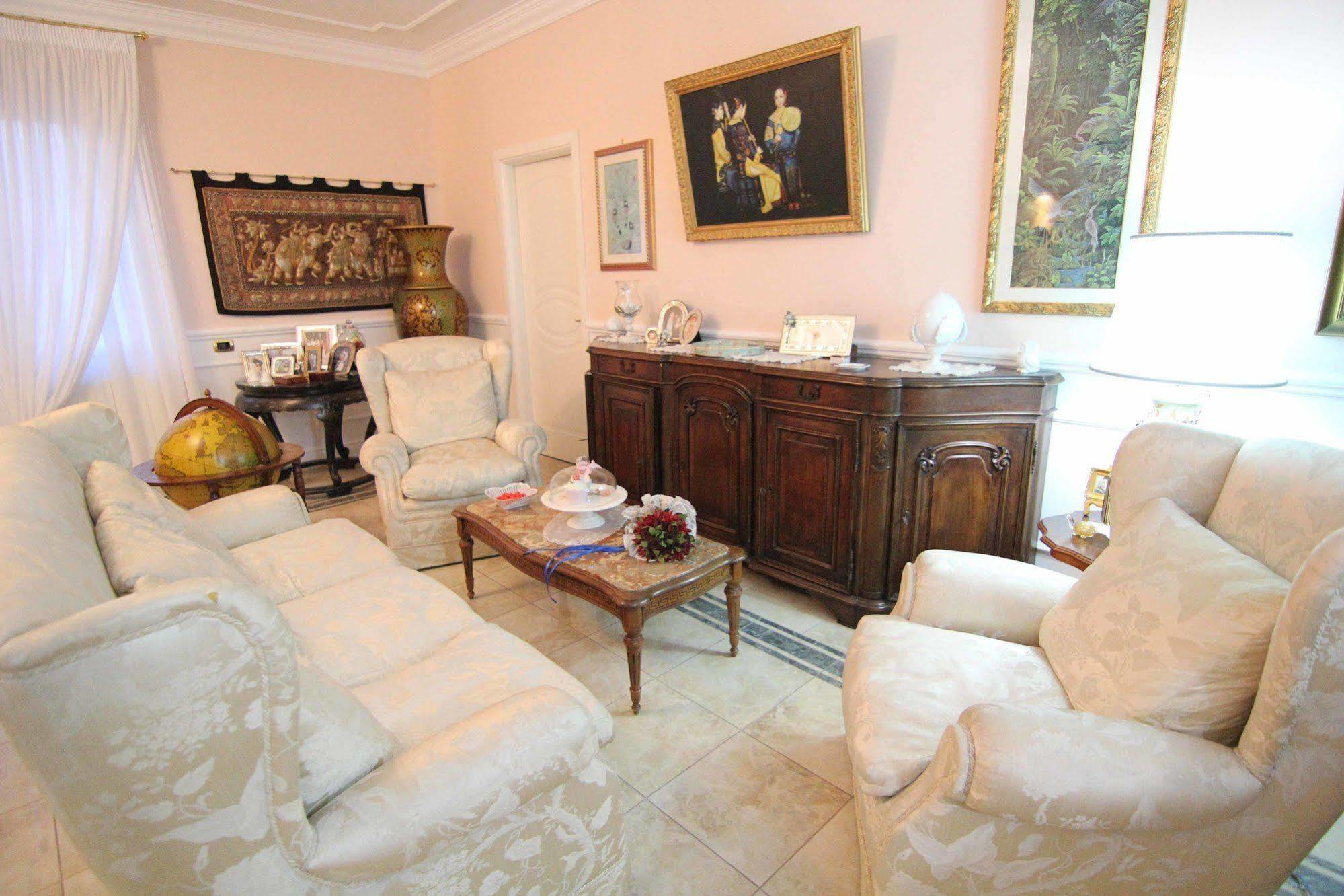 Il Giardino Delle Jacaranda Bed and Breakfast Talsano Eksteriør billede